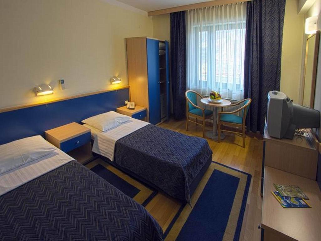 Hotel Cubic Laktaši Chambre photo