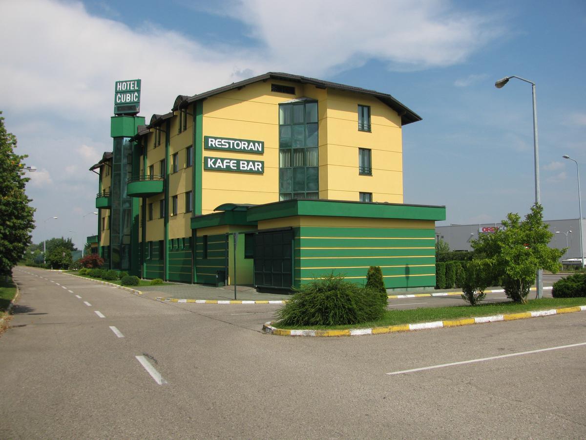 Hotel Cubic Laktaši Extérieur photo